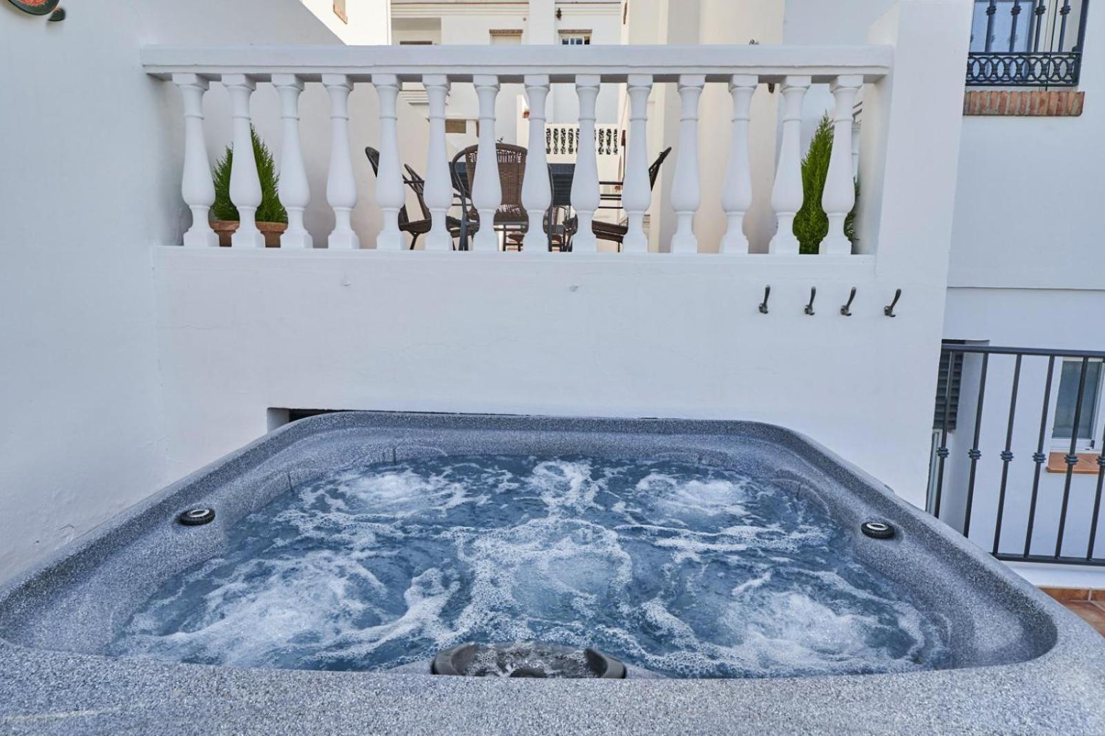 נרחה Villa Pura - Private Jacuzzi & Heated Pool מראה חיצוני תמונה