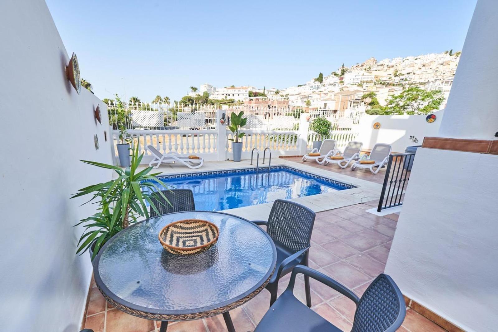 נרחה Villa Pura - Private Jacuzzi & Heated Pool מראה חיצוני תמונה
