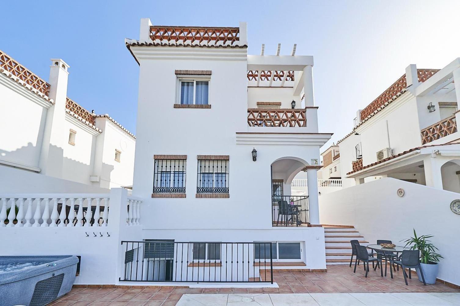 נרחה Villa Pura - Private Jacuzzi & Heated Pool מראה חיצוני תמונה