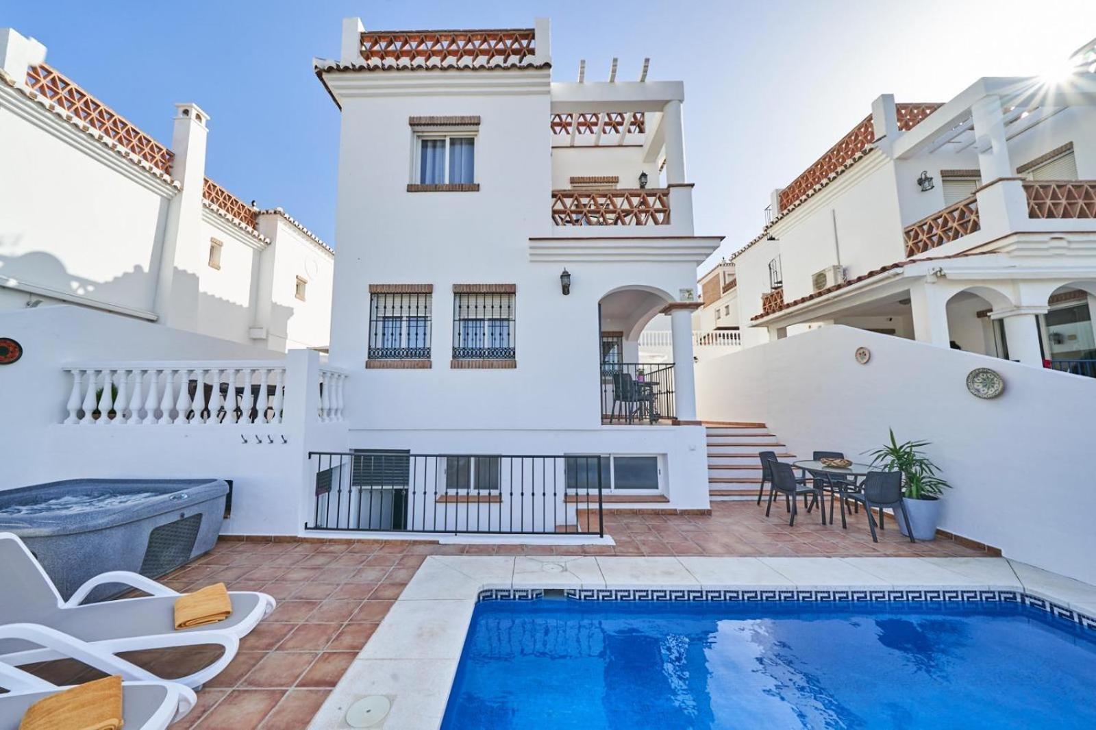 נרחה Villa Pura - Private Jacuzzi & Heated Pool מראה חיצוני תמונה